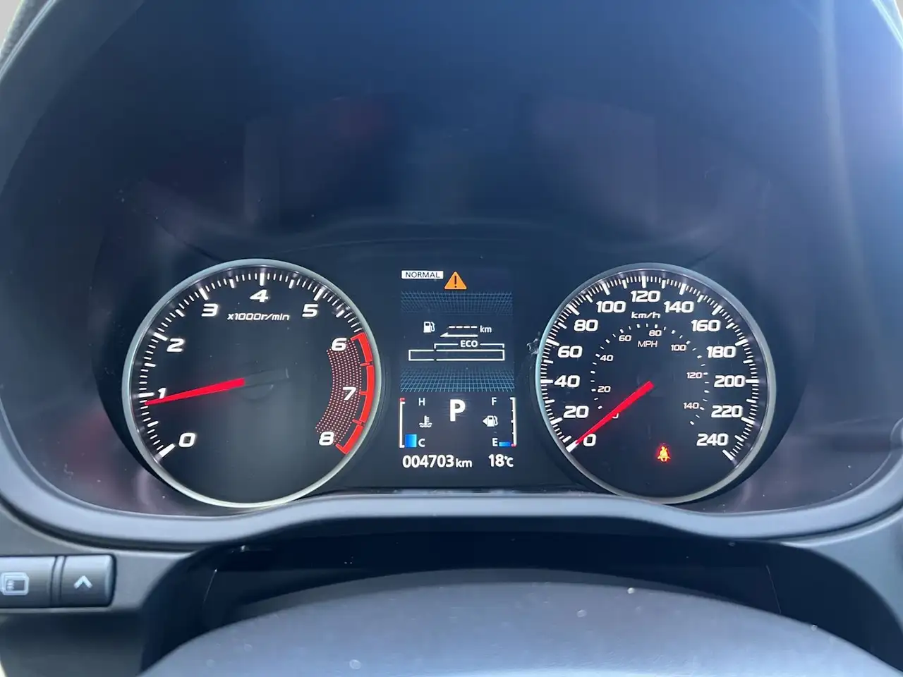Mitsubishi Eclipse Cross снимка Mitsubishi Eclipse Cross
