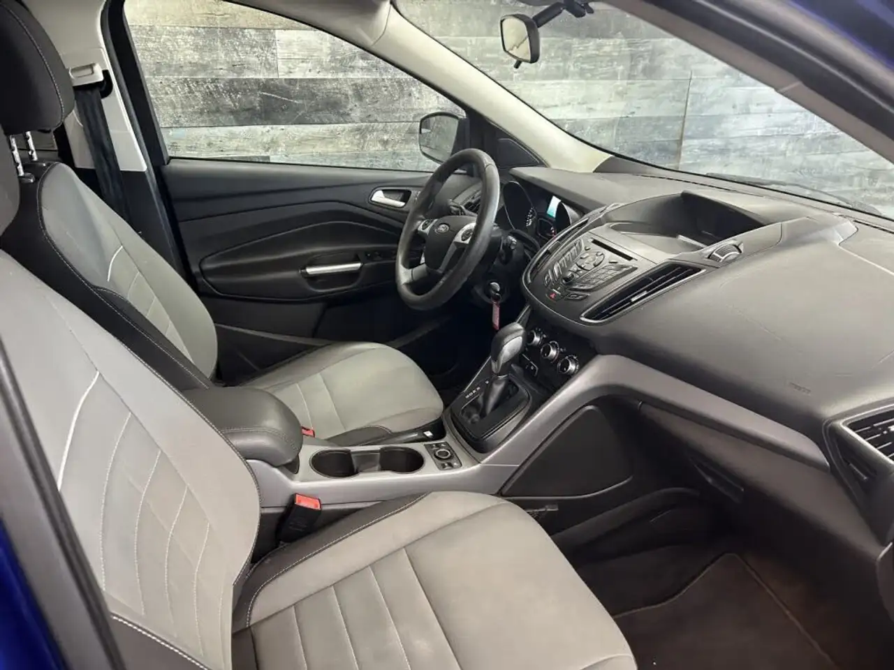 Ford Escape photo Ford Escape