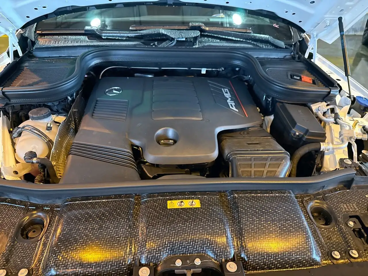 Mercedes-Benz GLE снимка Mercedes-Benz GLE