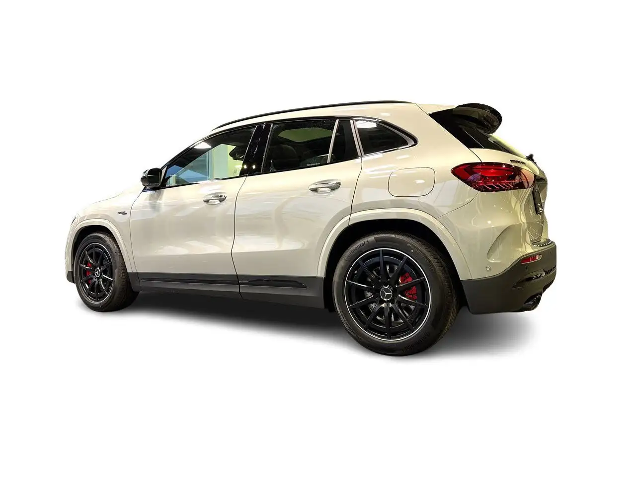 Mercedes-Benz GLA снимка Mercedes-Benz GLA