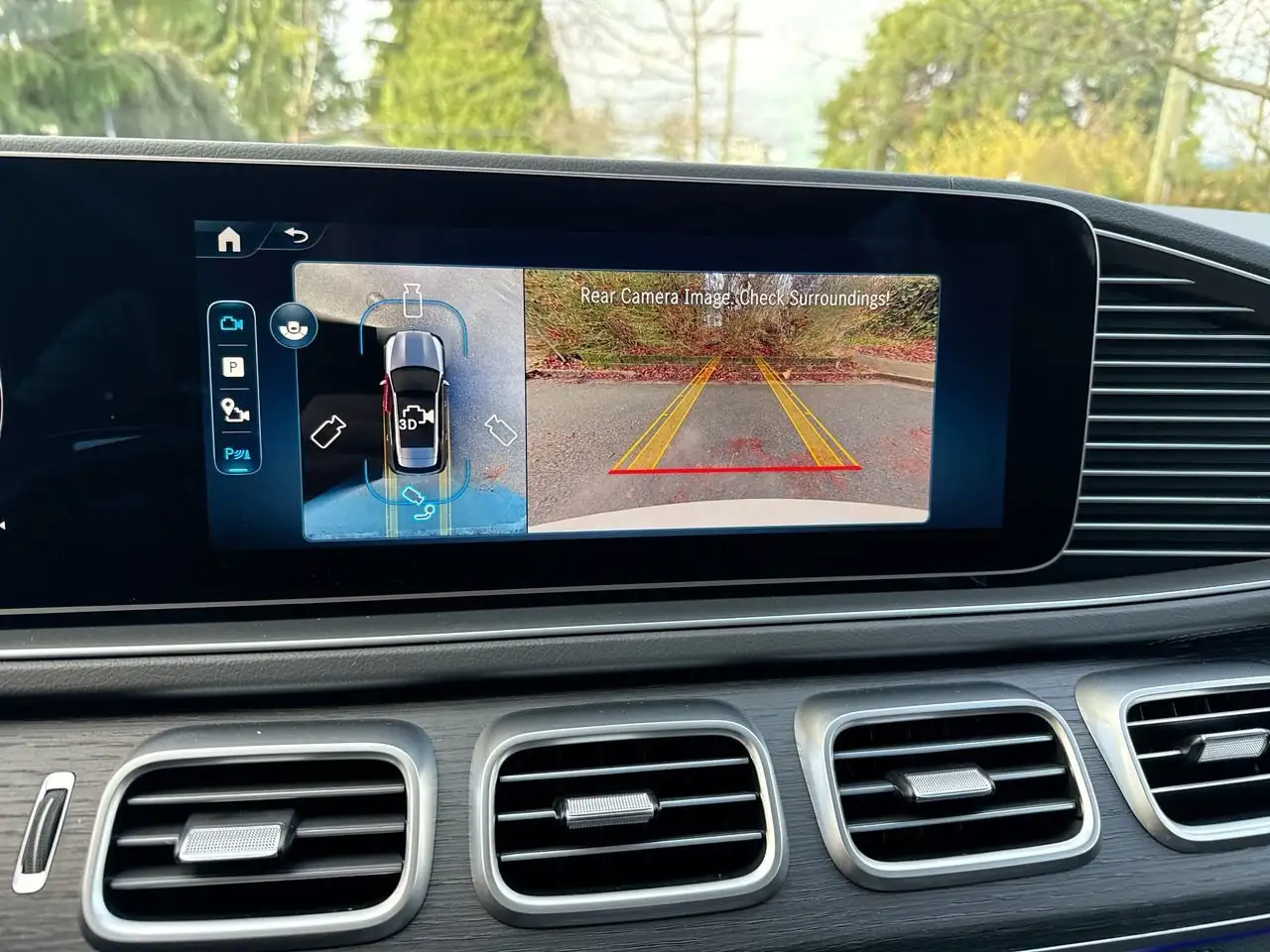 Mercedes-Benz GLE снимка Mercedes-Benz GLE