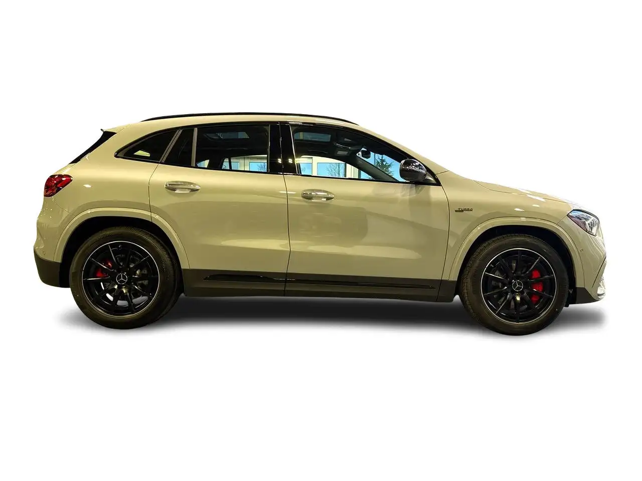 Mercedes-Benz GLA снимка Mercedes-Benz GLA
