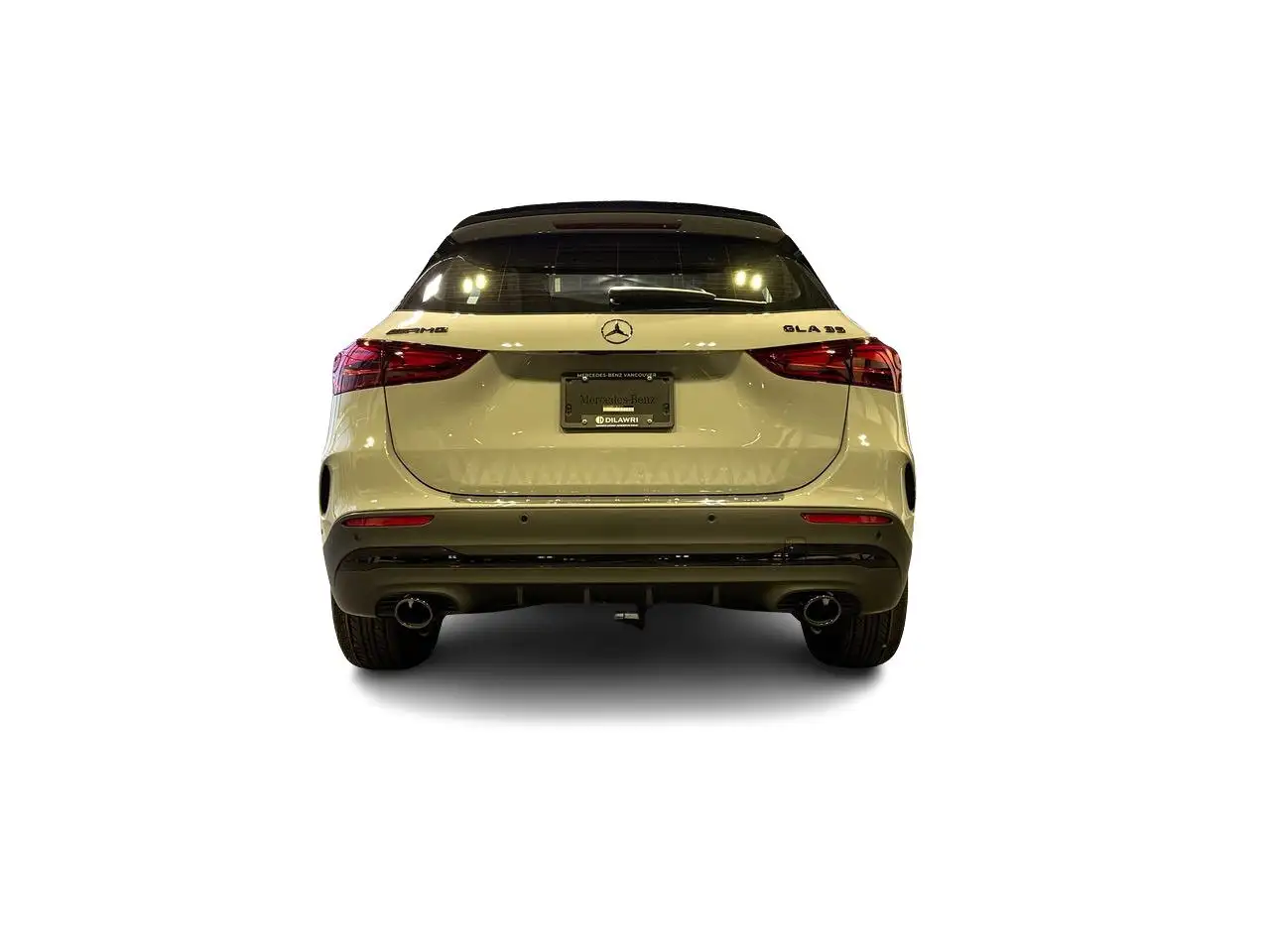 Mercedes-Benz GLA снимка Mercedes-Benz GLA