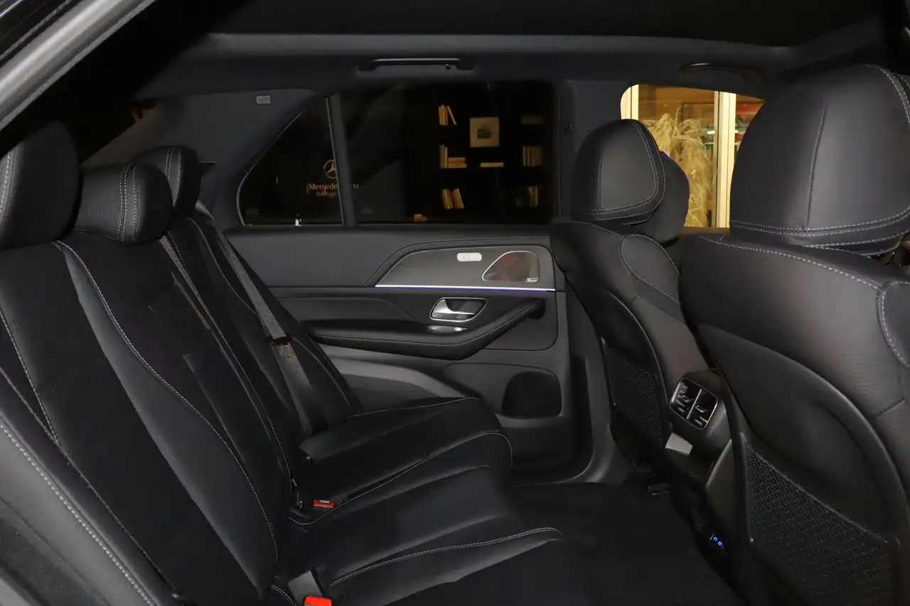 Mercedes-Benz GLE снимка Mercedes-Benz GLE