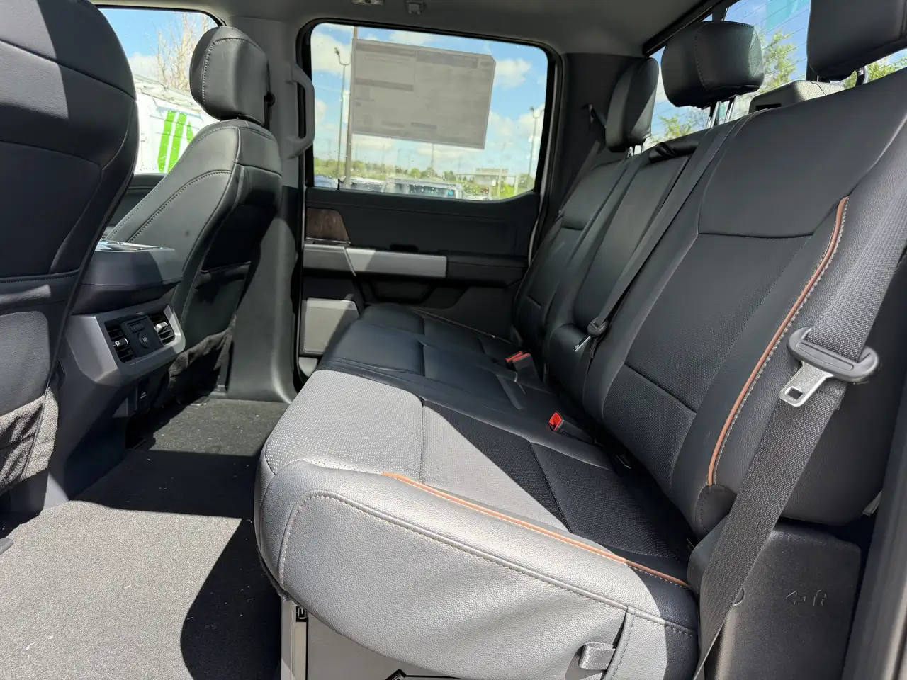 Ford F 350 снимка Ford F 350
