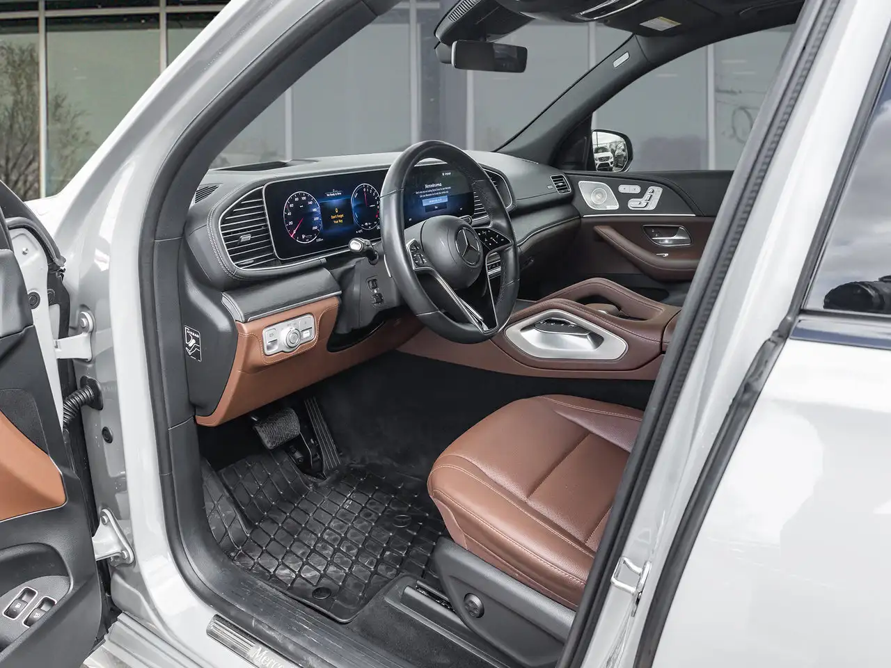 Mercedes-Benz GLE снимка Mercedes-Benz GLE