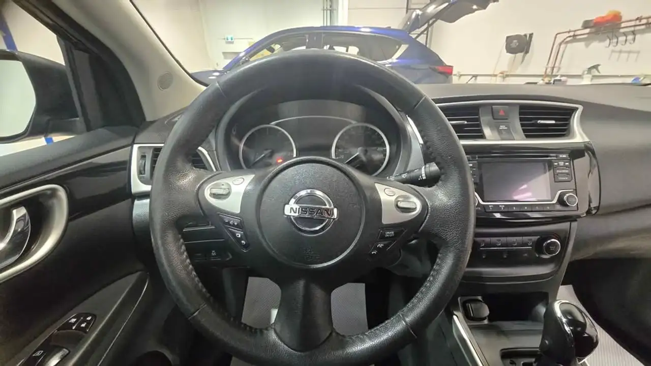 Nissan Sentra photo Nissan Sentra