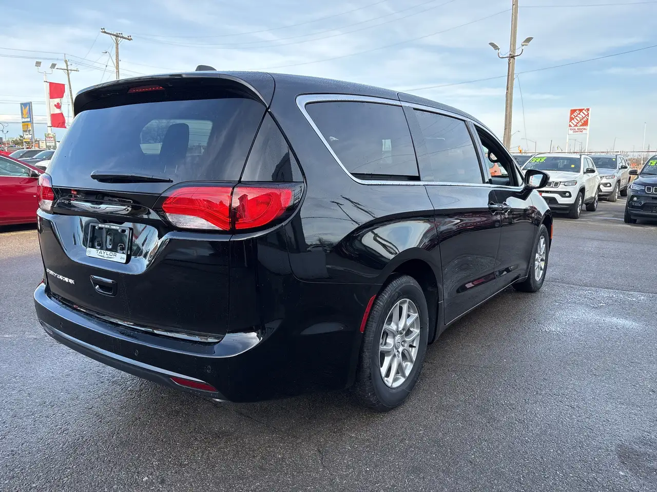 Chrysler Grand Caravan снимка Chrysler Grand Caravan