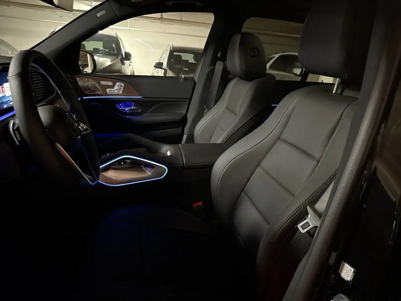 Mercedes-Benz GLE снимка Mercedes-Benz GLE