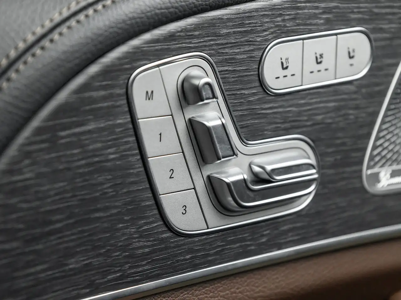 Mercedes-Benz GLE снимка Mercedes-Benz GLE