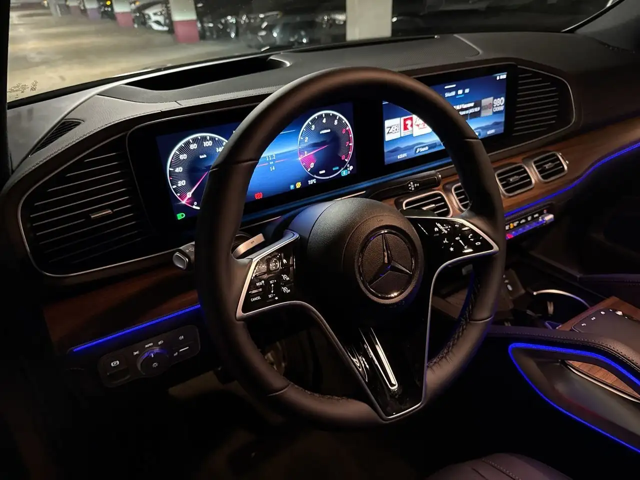 Mercedes-Benz GLE снимка Mercedes-Benz GLE