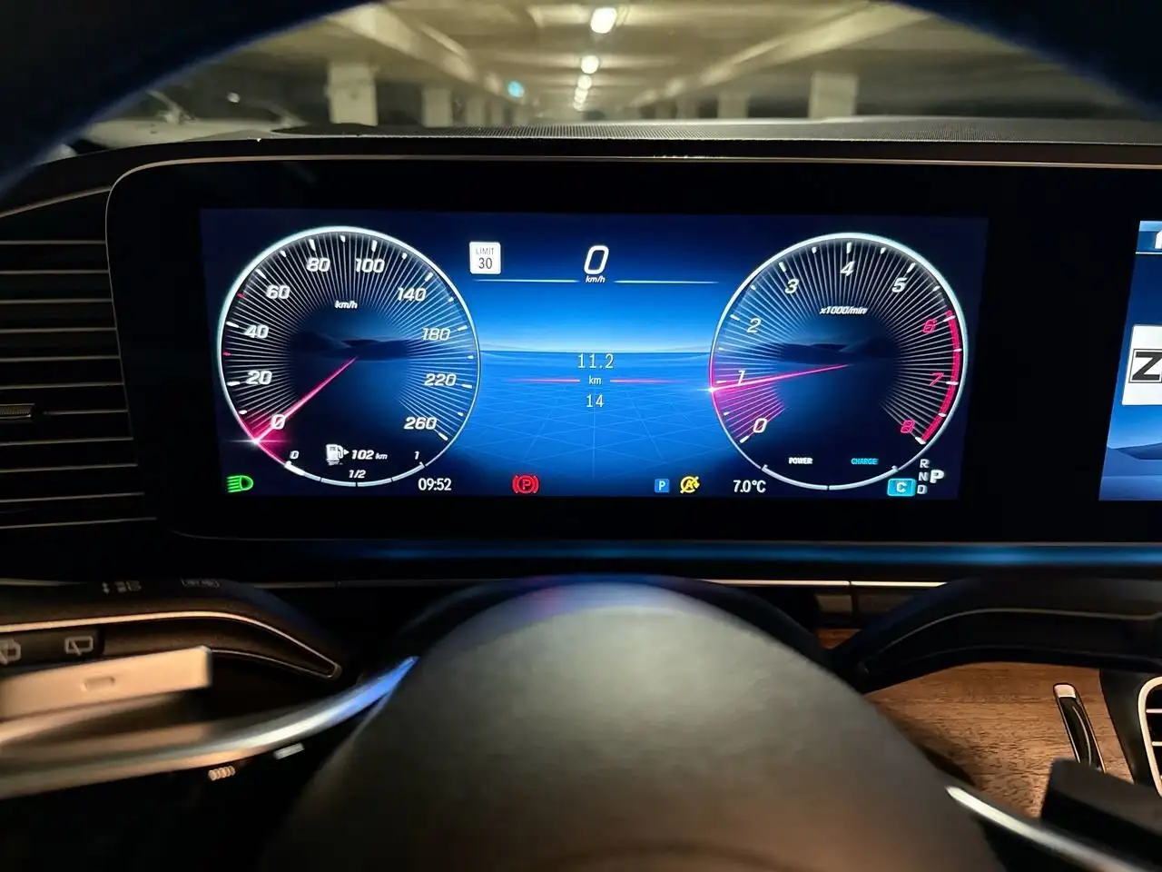 Mercedes-Benz GLE снимка Mercedes-Benz GLE