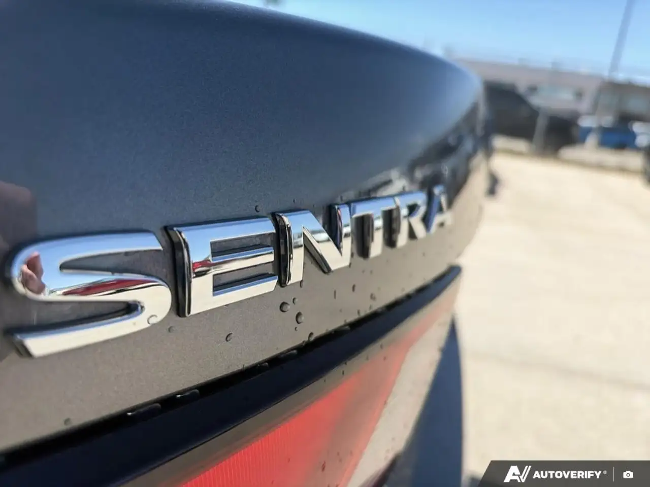 Nissan Sentra снимка Nissan Sentra
