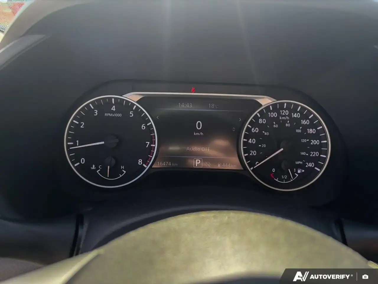 Nissan Sentra снимка Nissan Sentra