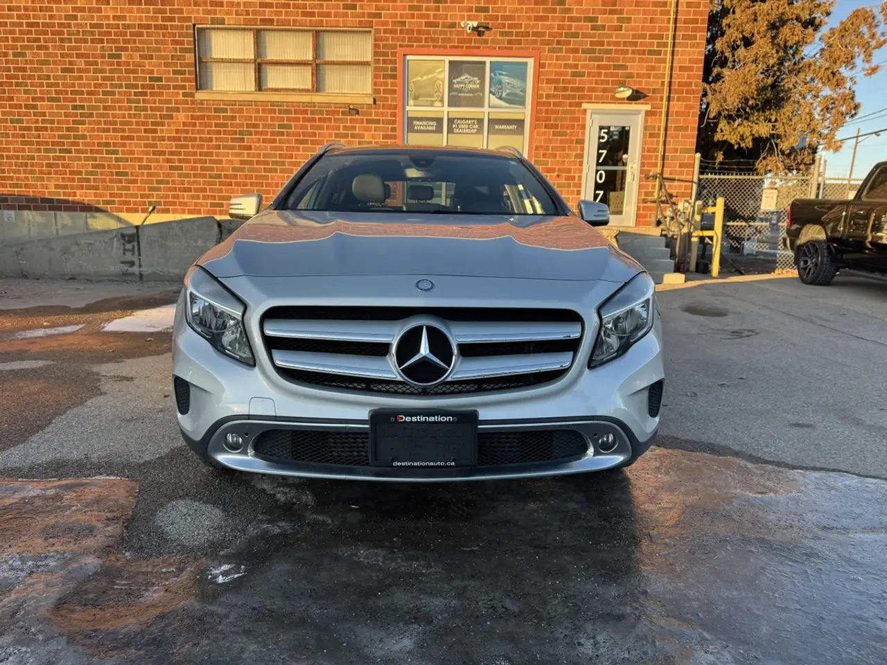 Mercedes-Benz GLA снимка Mercedes-Benz GLA