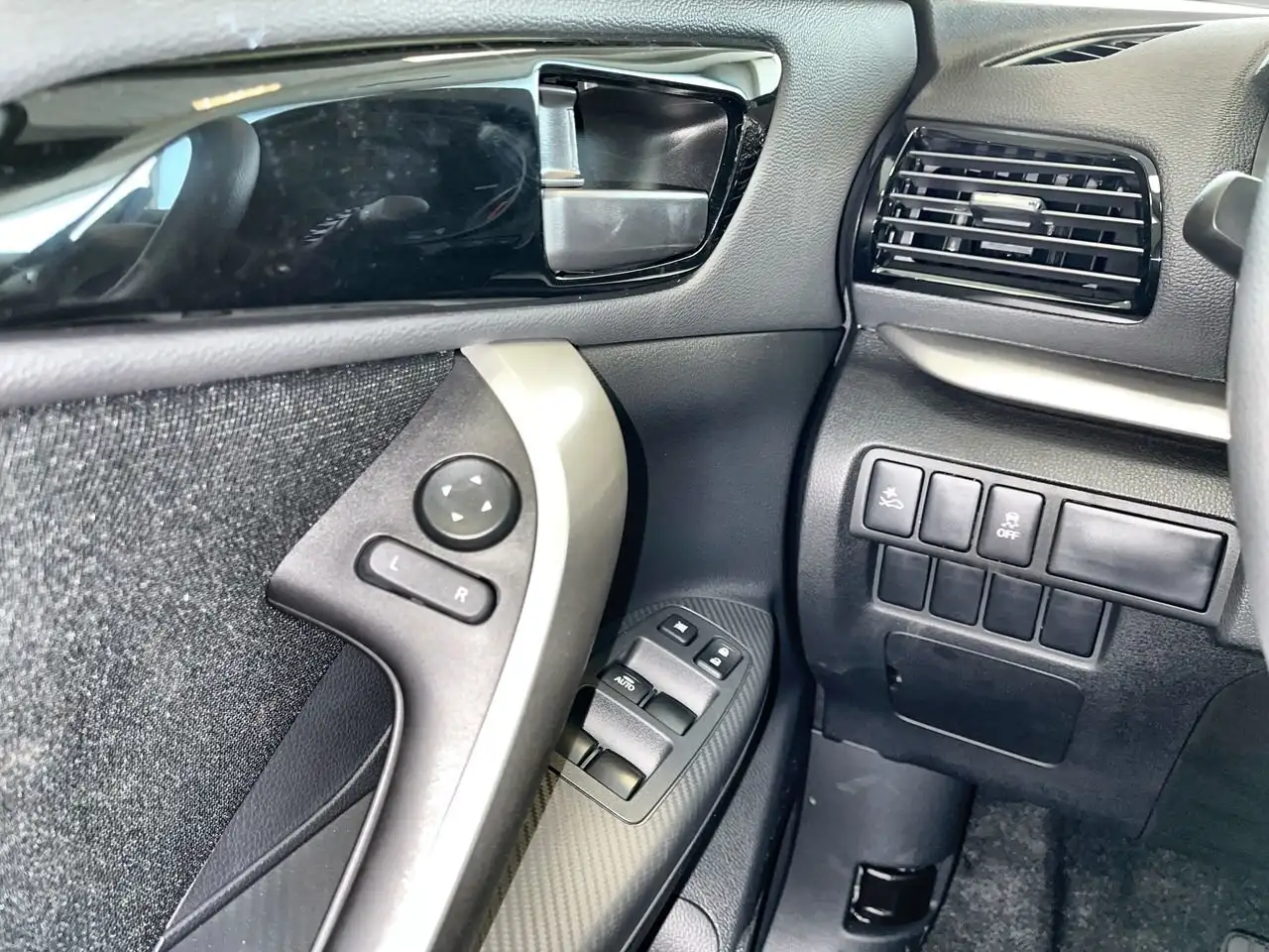 Mitsubishi Eclipse Cross photo Mitsubishi Eclipse Cross