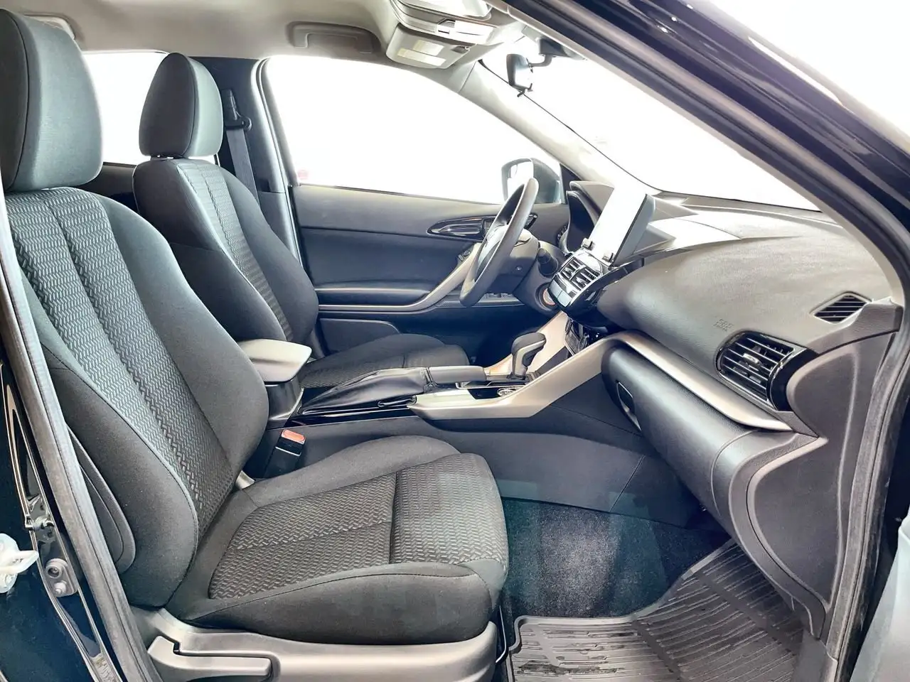 Mitsubishi Eclipse Cross photo Mitsubishi Eclipse Cross