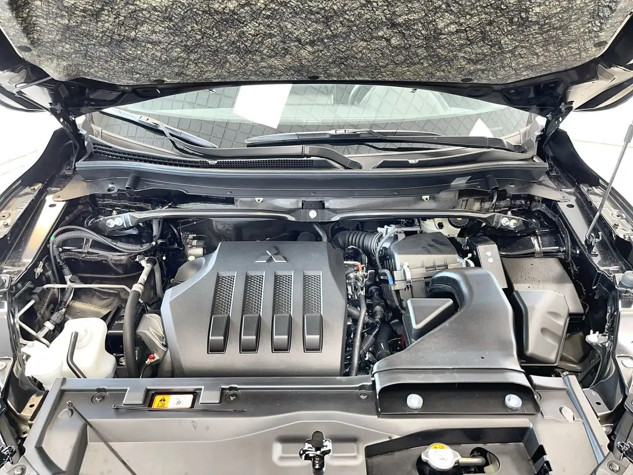 Mitsubishi Eclipse Cross photo Mitsubishi Eclipse Cross