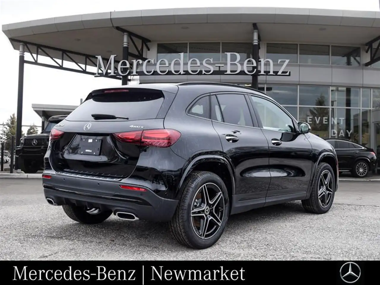 Mercedes-Benz GLA снимка Mercedes-Benz GLA