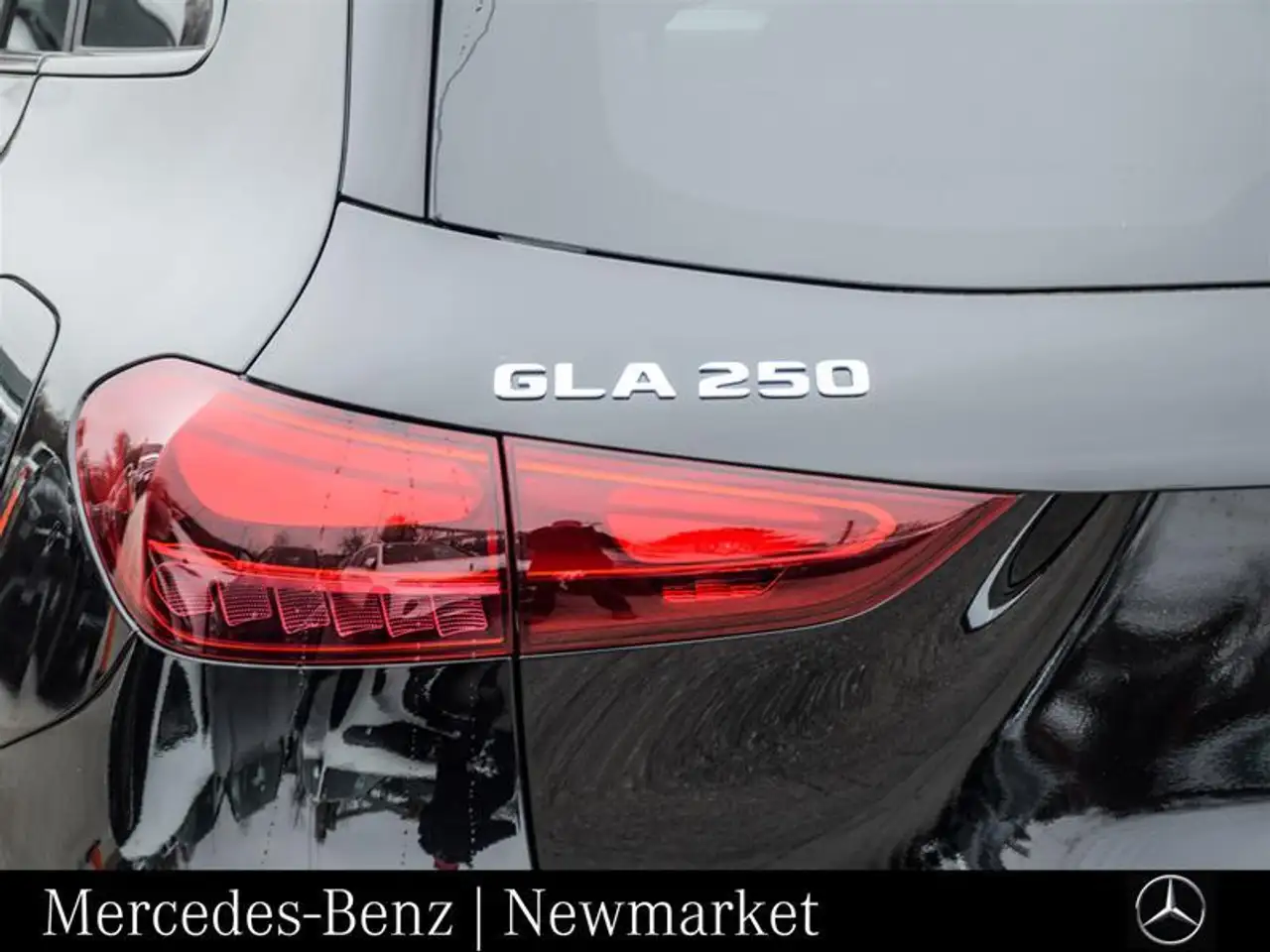 Mercedes-Benz GLA снимка Mercedes-Benz GLA
