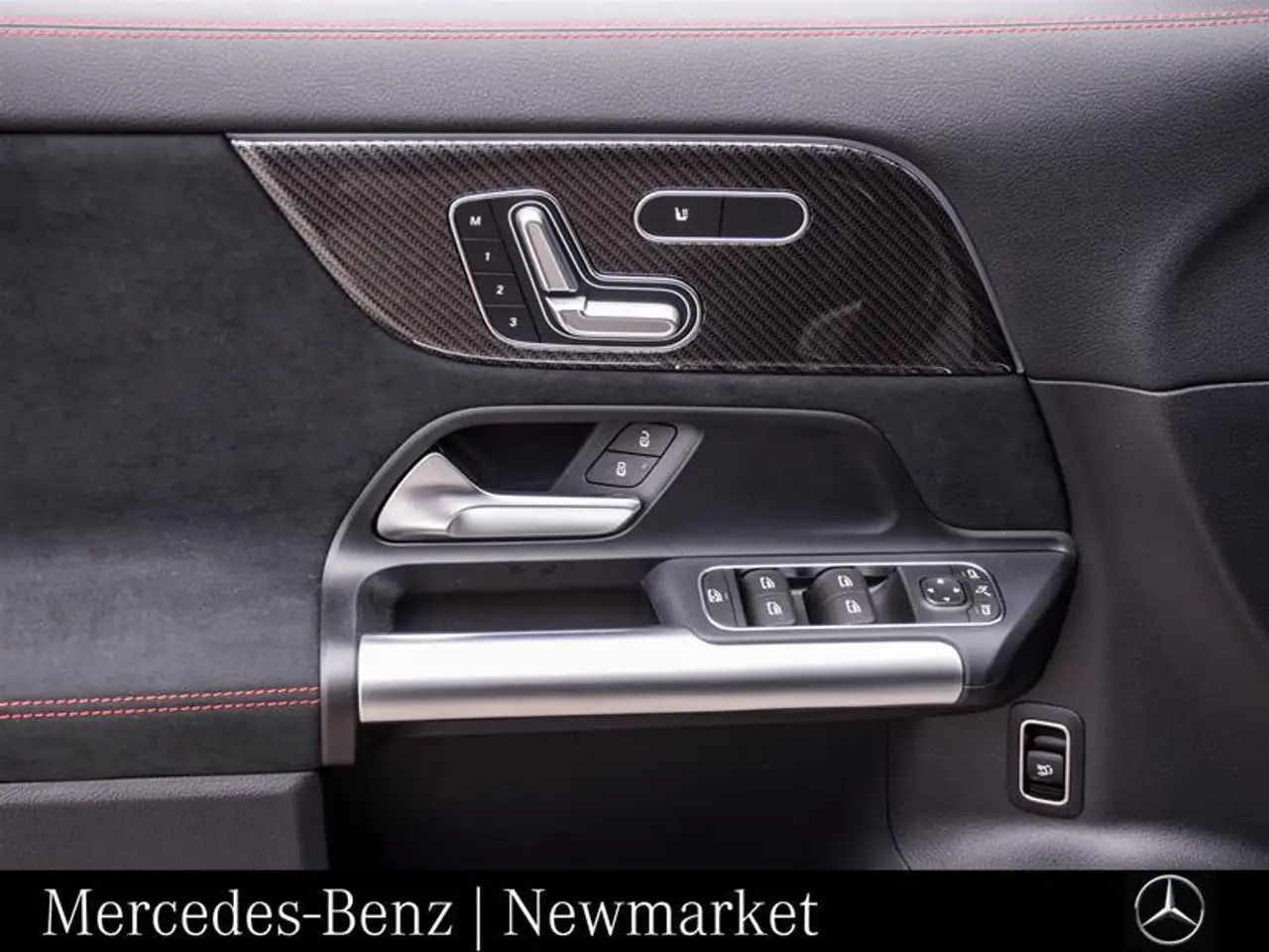 Mercedes-Benz GLA снимка Mercedes-Benz GLA