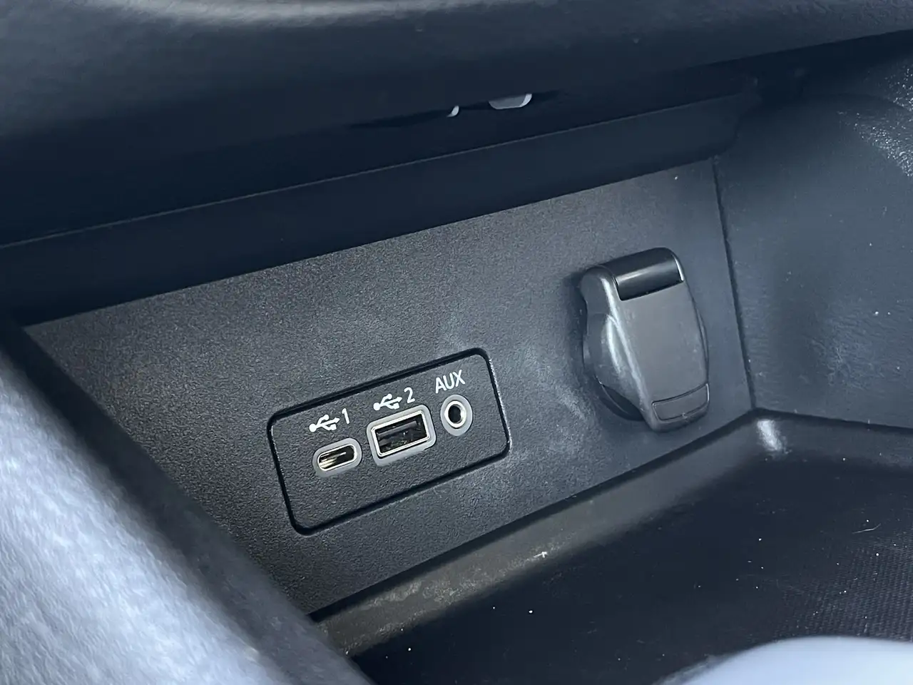 Nissan Sentra снимка Nissan Sentra
