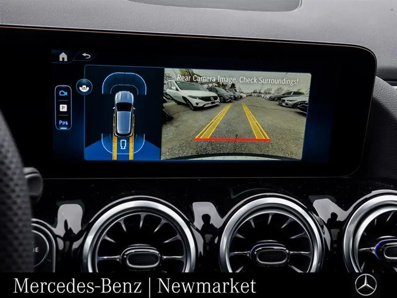 Mercedes-Benz GLA снимка Mercedes-Benz GLA