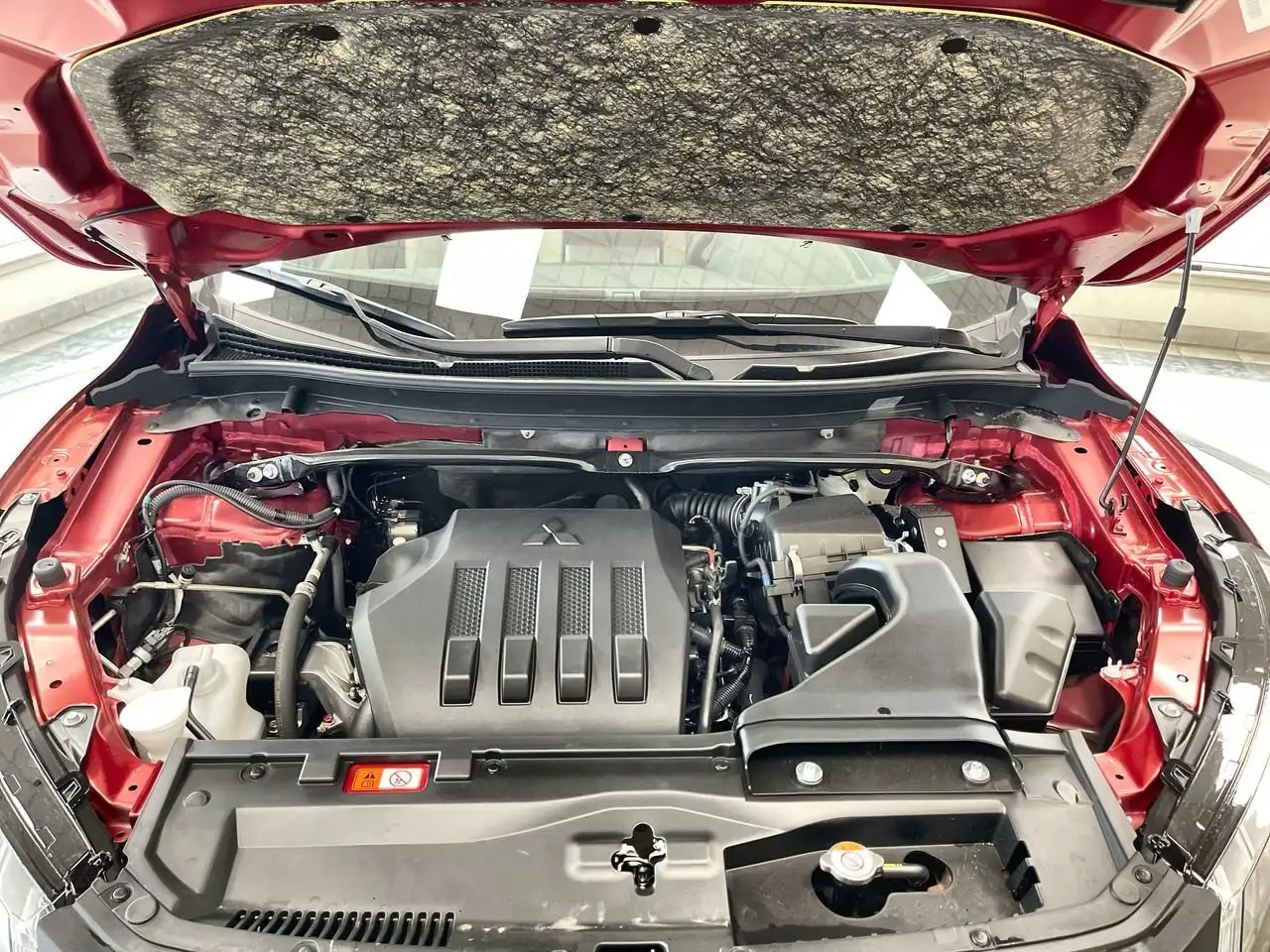 Mitsubishi Eclipse Cross снимка Mitsubishi Eclipse Cross