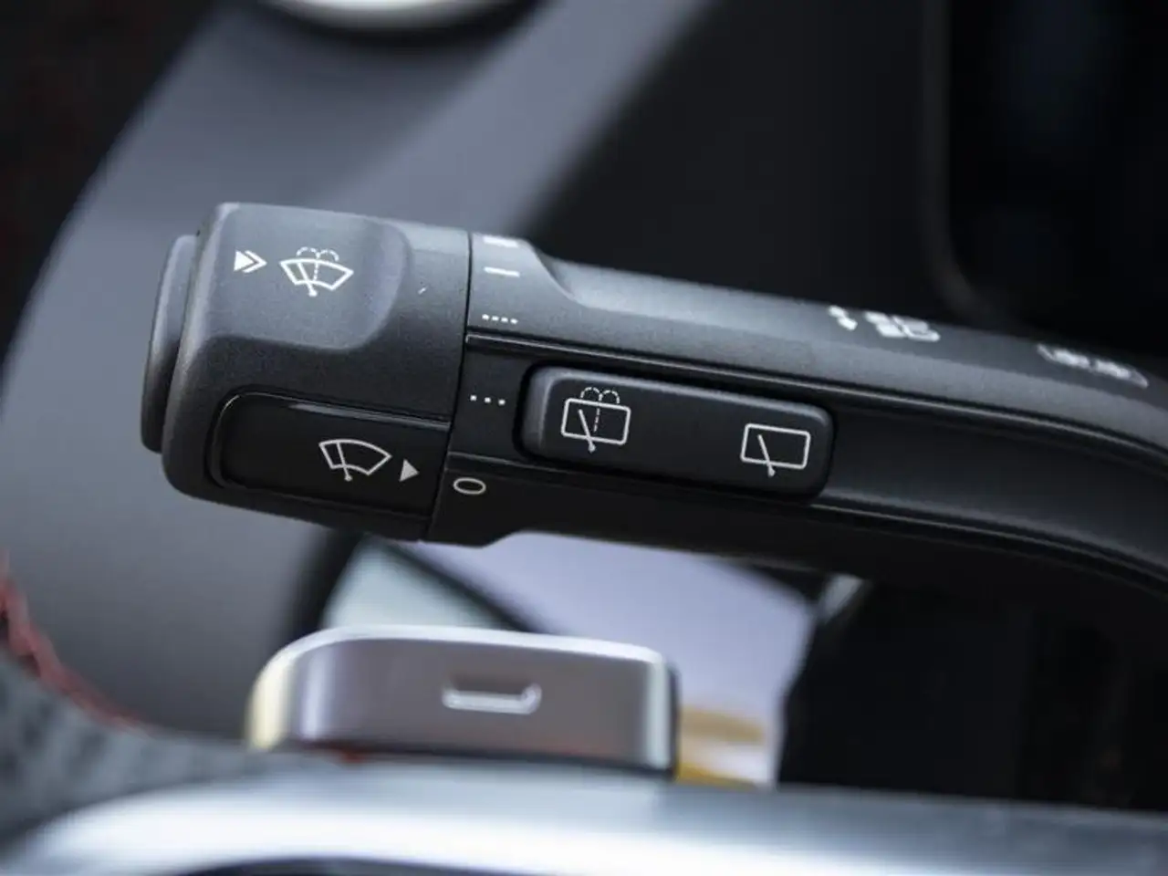 Mercedes-Benz GLA снимка Mercedes-Benz GLA