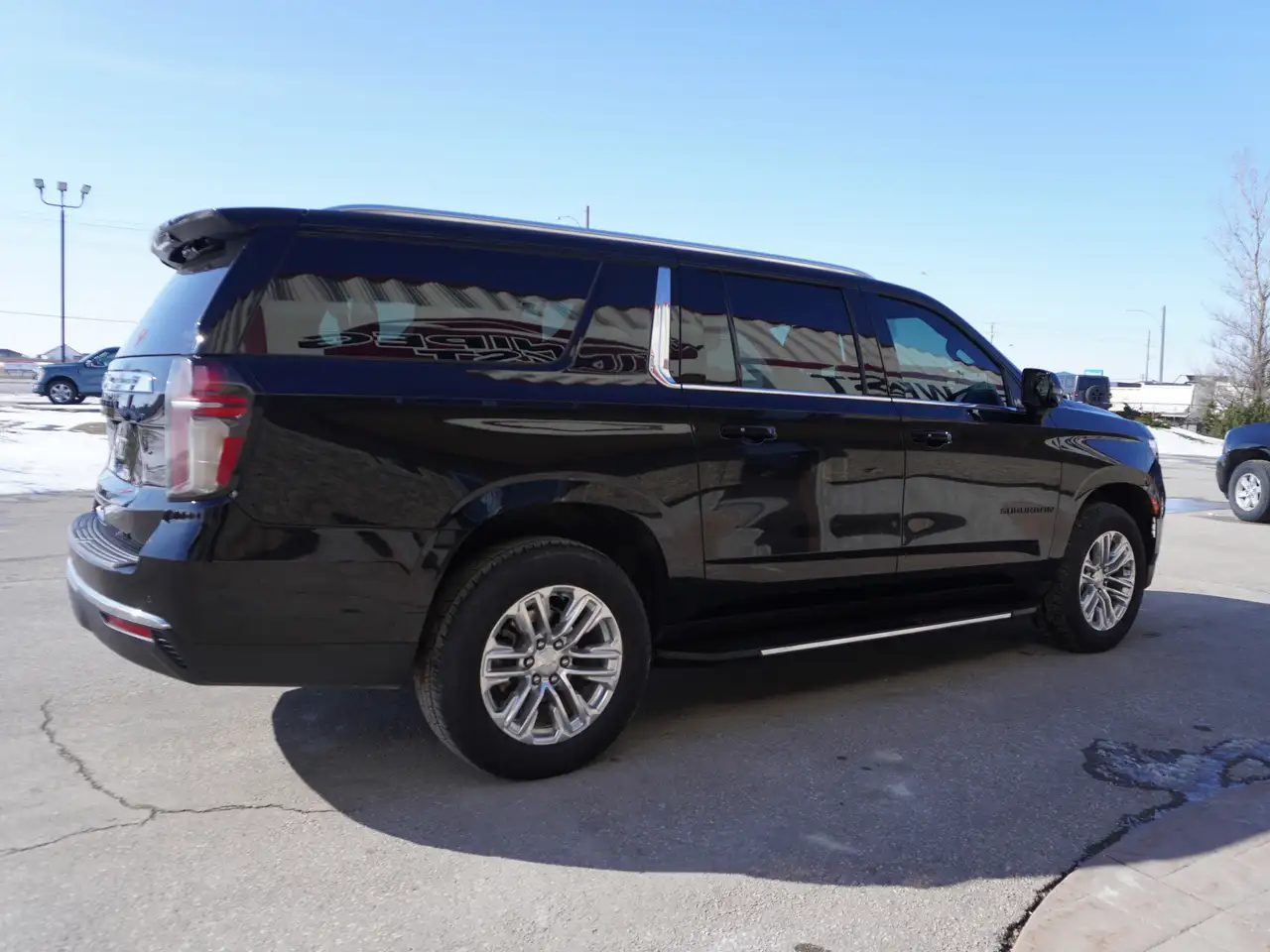 Chevrolet Suburban снимка Chevrolet Suburban