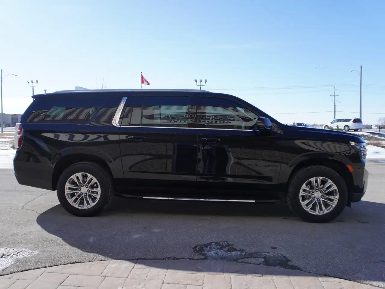 Chevrolet Suburban снимка Chevrolet Suburban