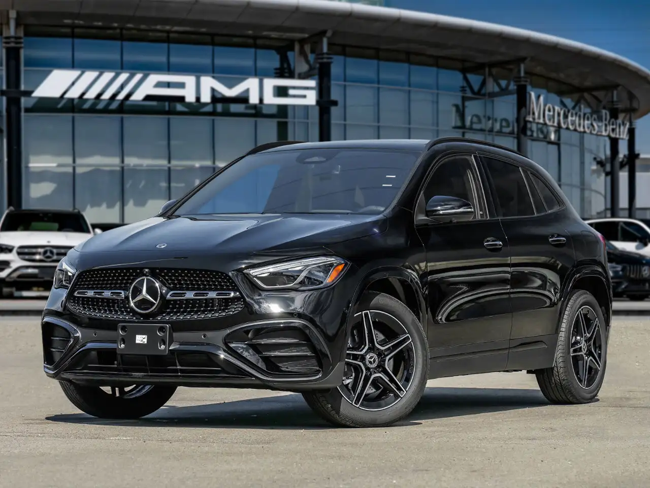 Mercedes-Benz GLA снимка Mercedes-Benz GLA