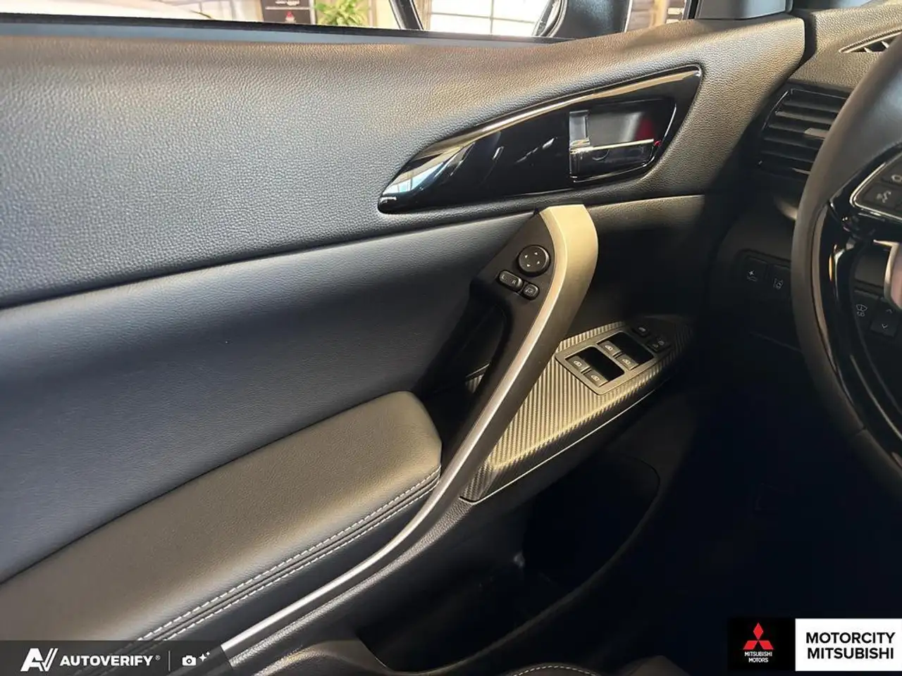Mitsubishi Eclipse Cross photo Mitsubishi Eclipse Cross