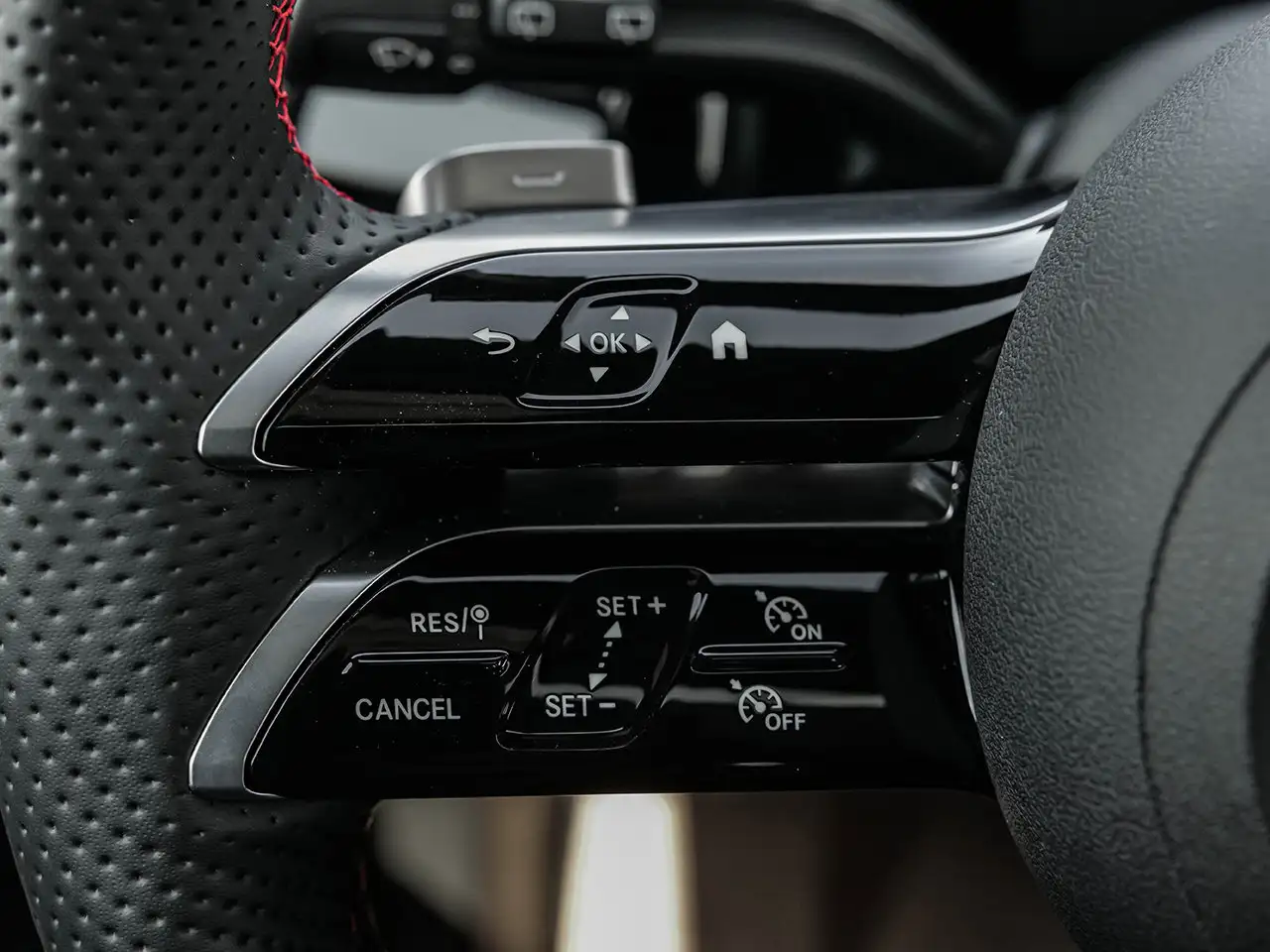 Mercedes-Benz GLA снимка Mercedes-Benz GLA