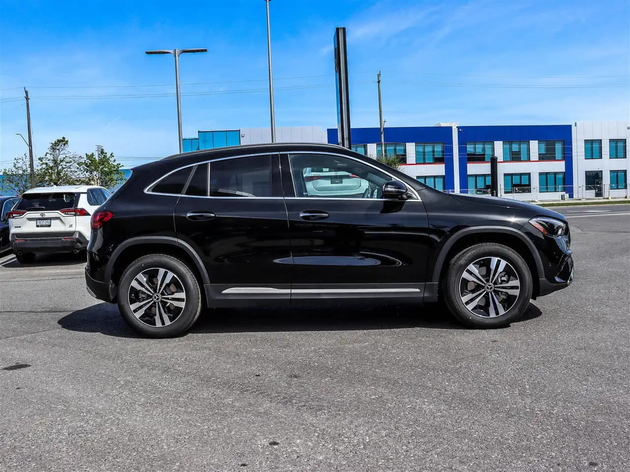 Mercedes-Benz GLA photo Mercedes-Benz GLA