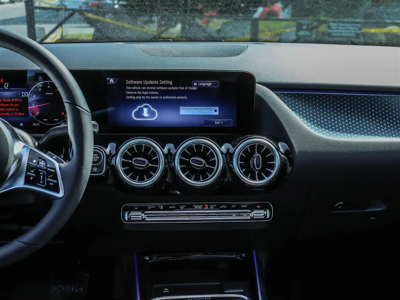 Mercedes-Benz GLA photo Mercedes-Benz GLA