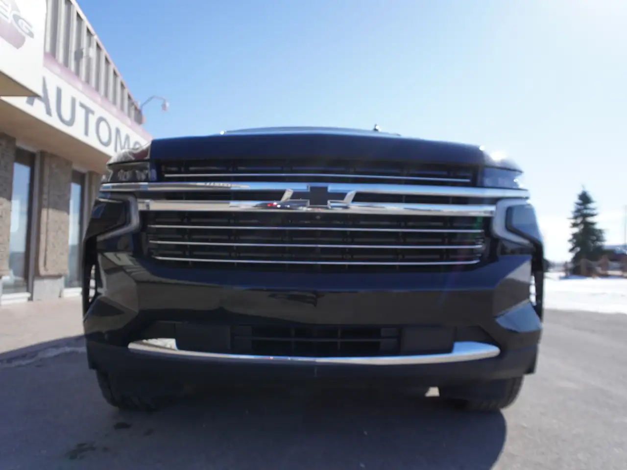 Chevrolet Suburban снимка Chevrolet Suburban