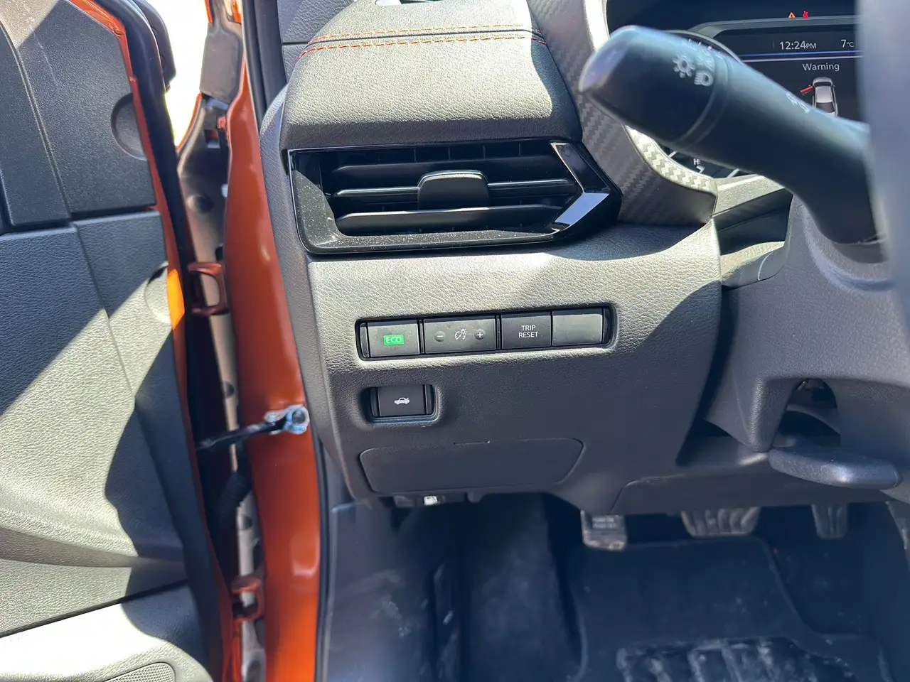 Nissan Sentra снимка Nissan Sentra