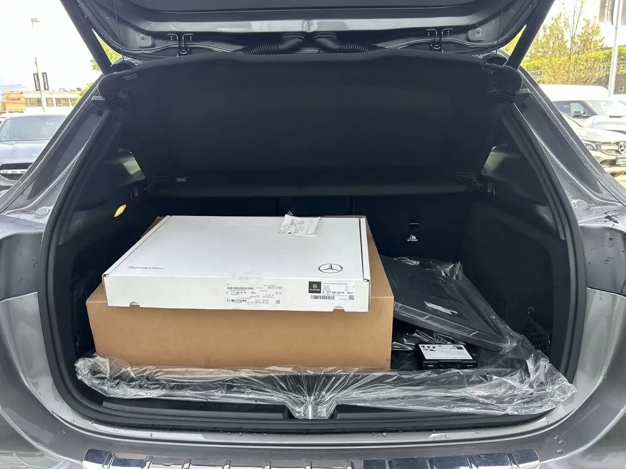 Mercedes-Benz GLA снимка Mercedes-Benz GLA
