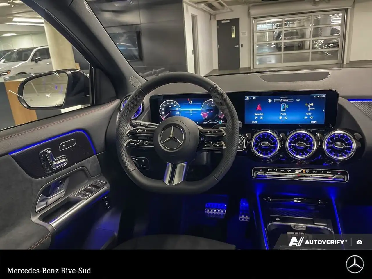 Mercedes-Benz GLA photo Mercedes-Benz GLA