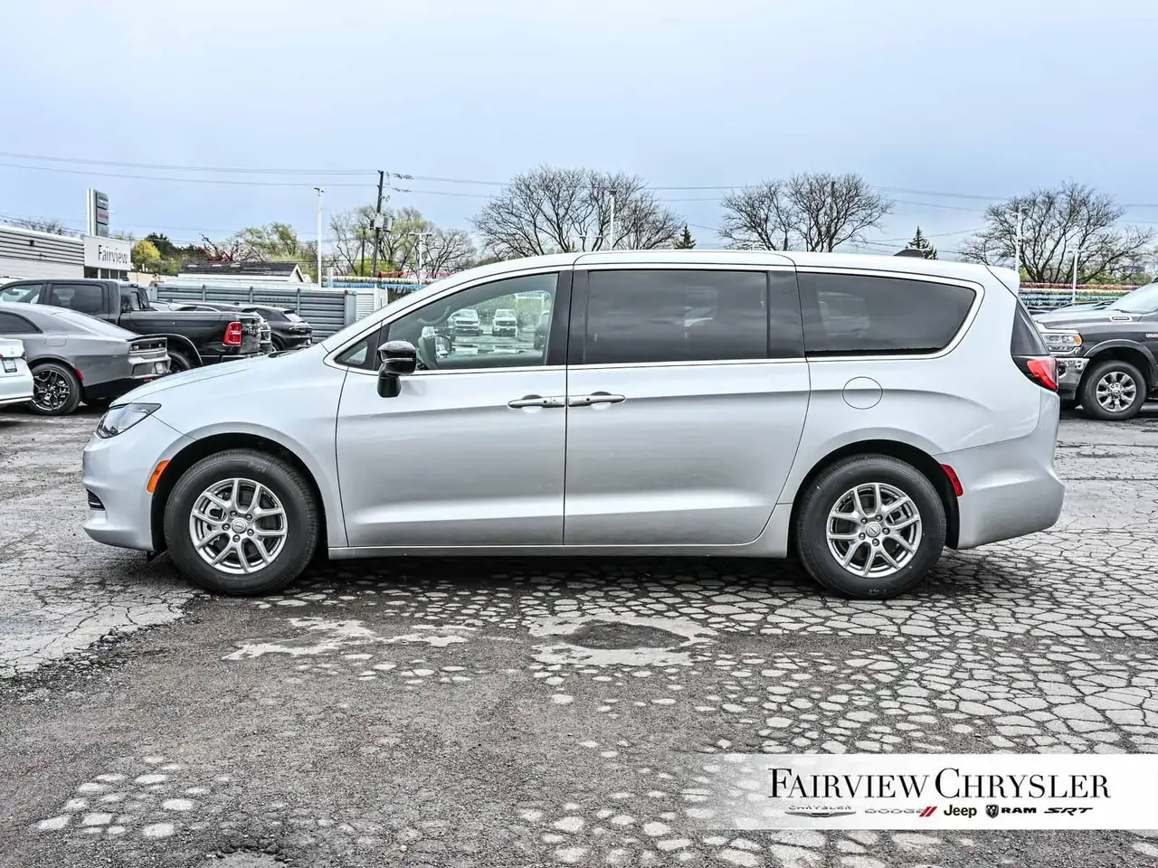 Chrysler Grand Caravan снимка Chrysler Grand Caravan