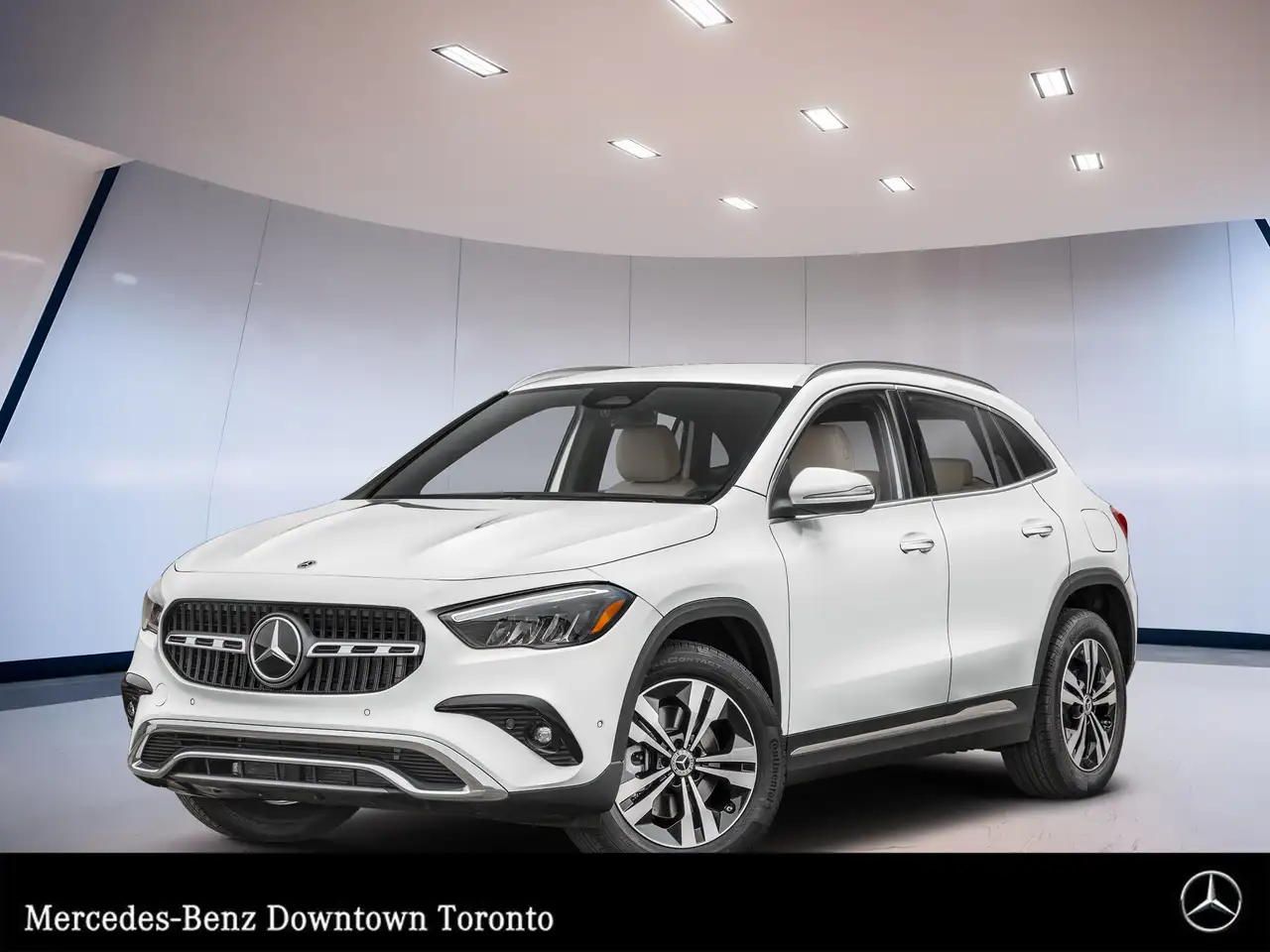 Mercedes-Benz GLA снимка Mercedes-Benz GLA