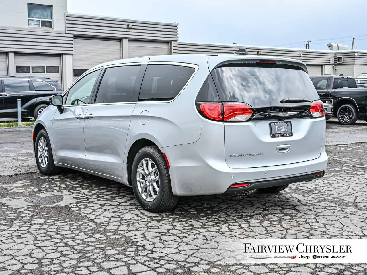 Chrysler Grand Caravan снимка Chrysler Grand Caravan