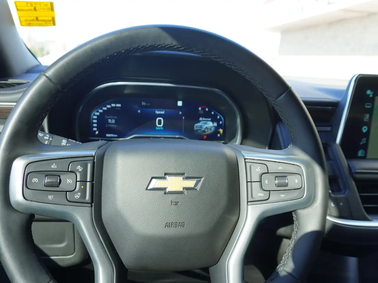 Chevrolet Suburban снимка Chevrolet Suburban