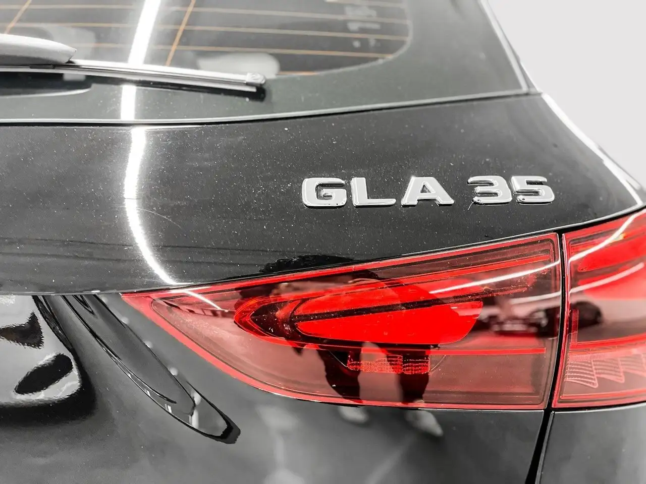 Mercedes-Benz GLA снимка Mercedes-Benz GLA