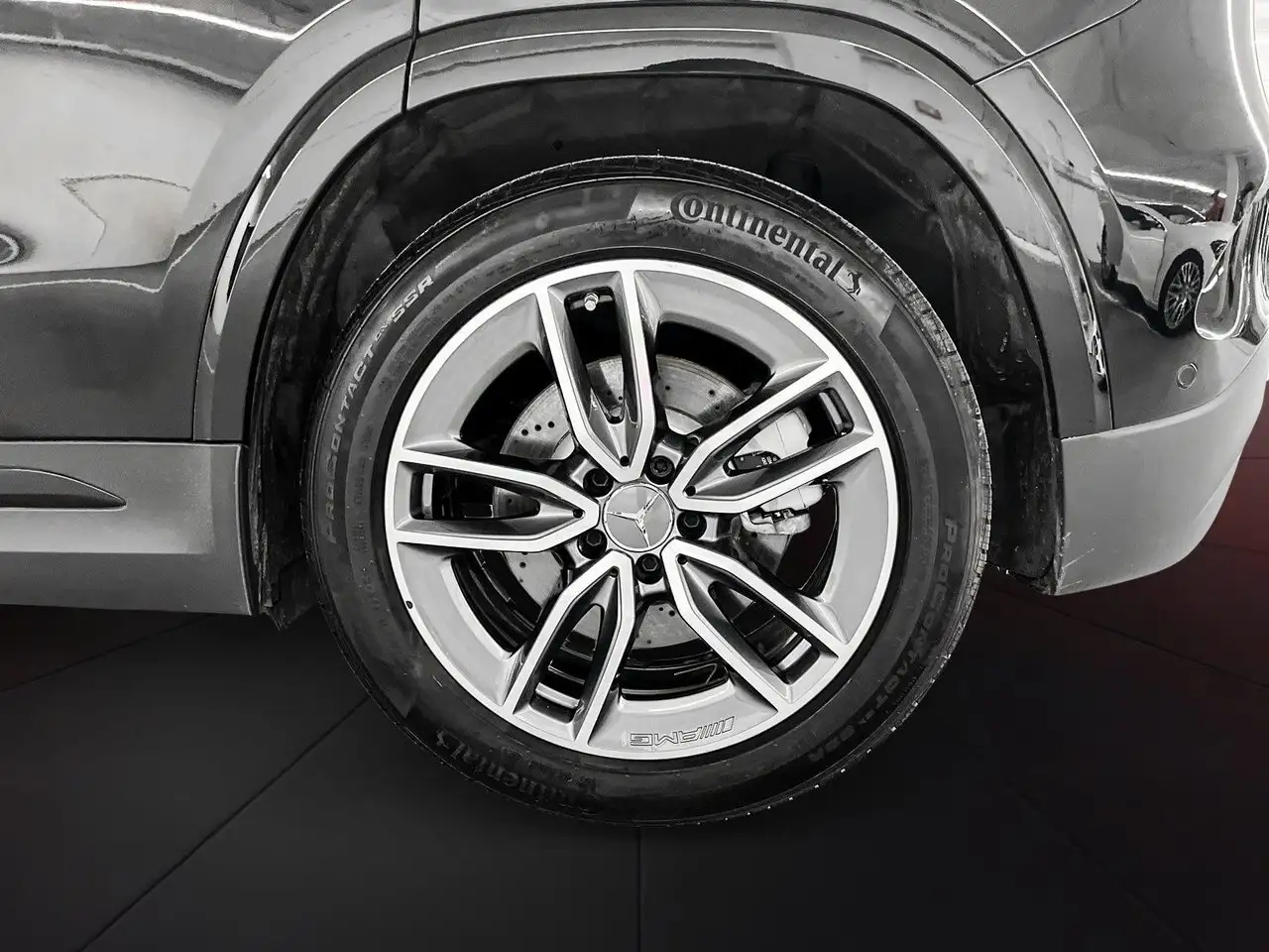 Mercedes-Benz GLA снимка Mercedes-Benz GLA