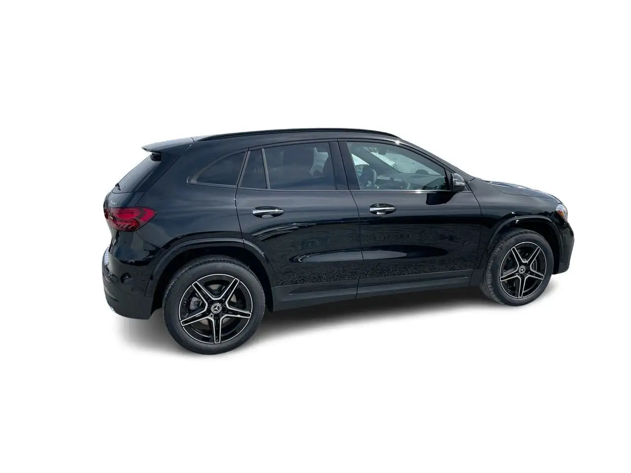 Mercedes-Benz GLA снимка Mercedes-Benz GLA