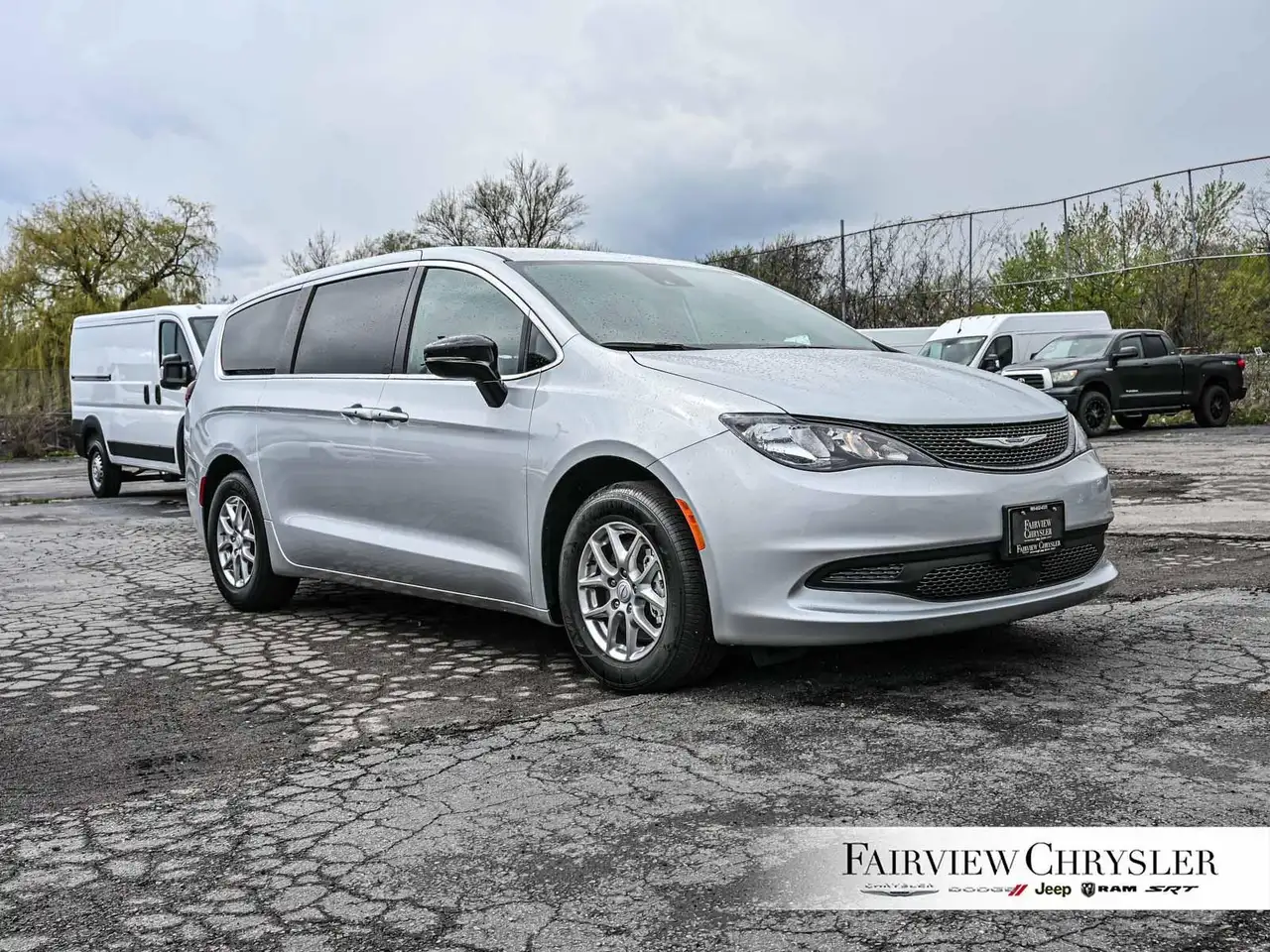 Chrysler Grand Caravan снимка Chrysler Grand Caravan