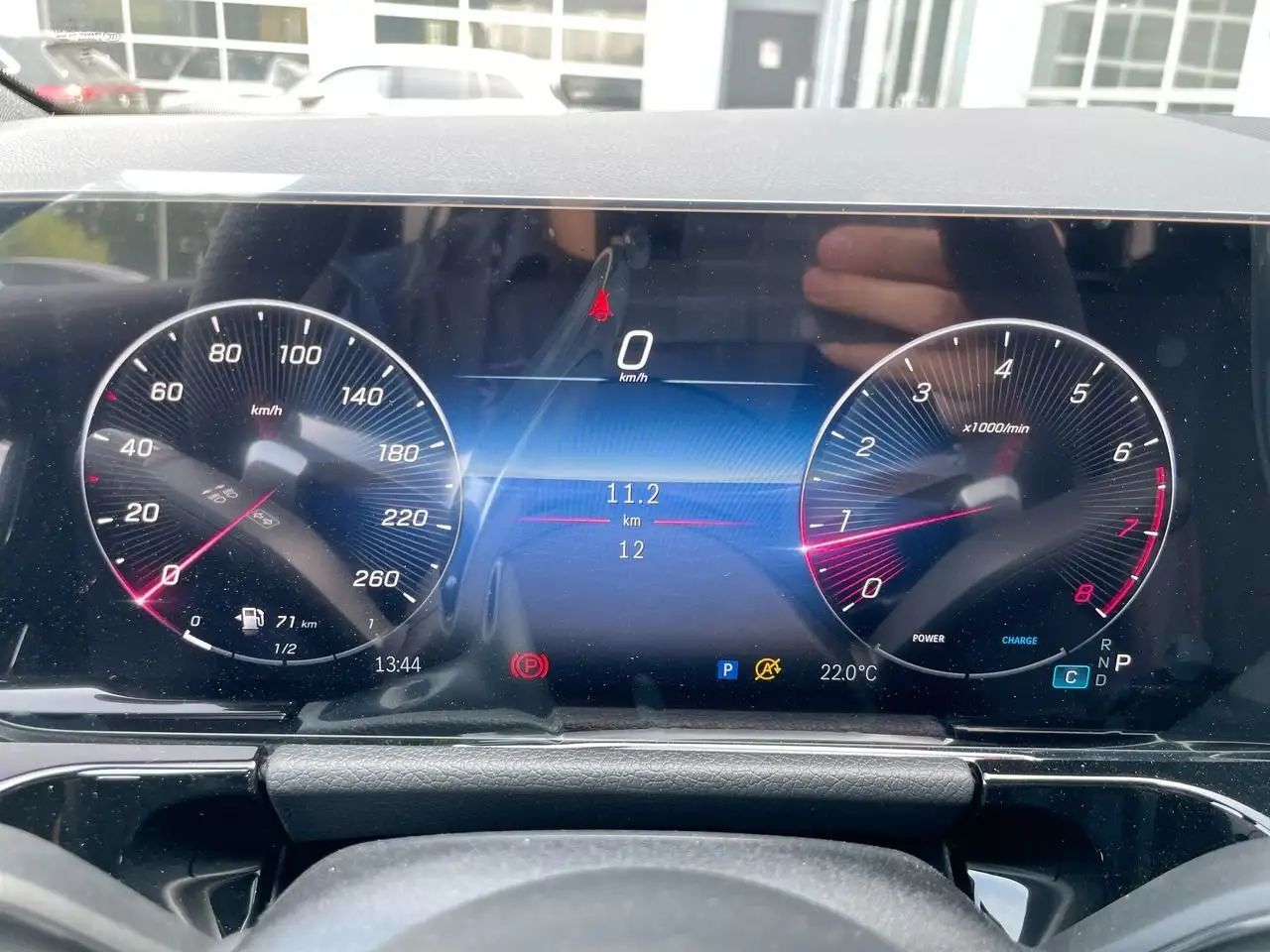 Mercedes-Benz GLA снимка Mercedes-Benz GLA