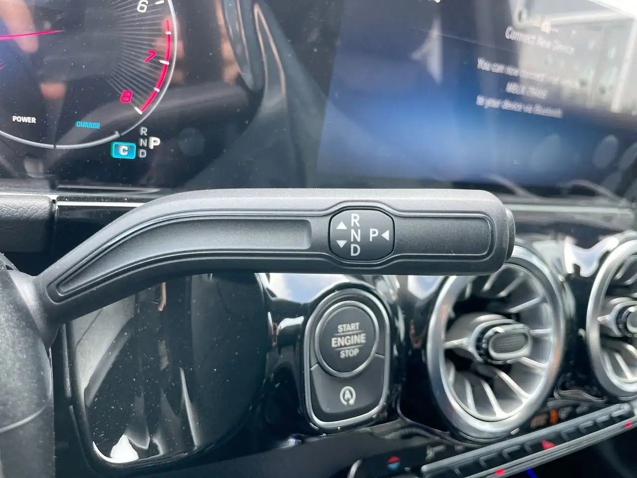 Mercedes-Benz GLA снимка Mercedes-Benz GLA